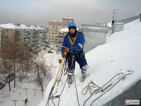 Чистка крыш от снега и сосулек.В том чис